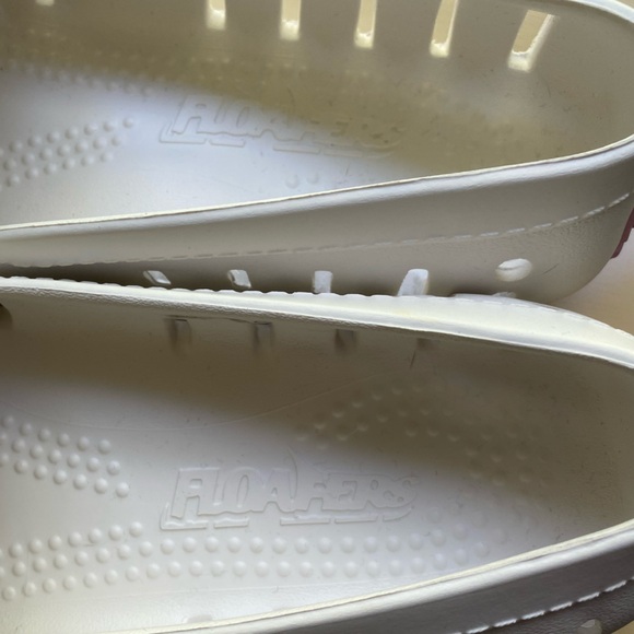 Women’s Floafers/Loafers waterproof deck shoe white/pink sole Size 6 Brand new - Picture 6 of 15